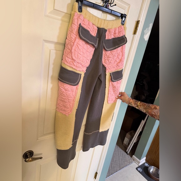 Nwot pol quilted pink grey wide leg sweatpants casual spring fp cargo jogger $95 - Picture 4 of 5